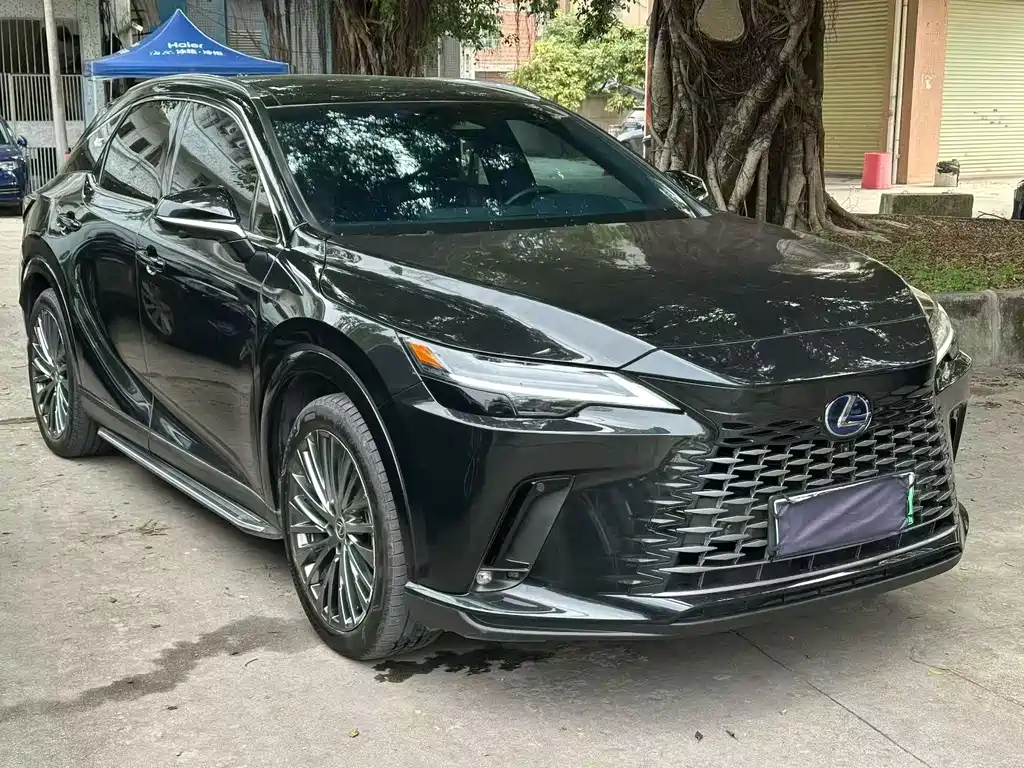 Lexus RX 2024
