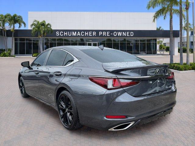 Lexus ES 2025