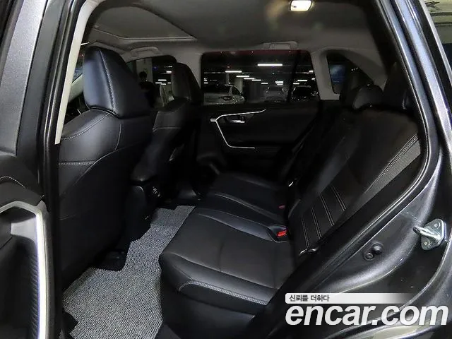 Toyota RAV4 2024