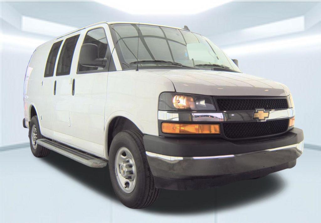 Chevrolet Express 2024