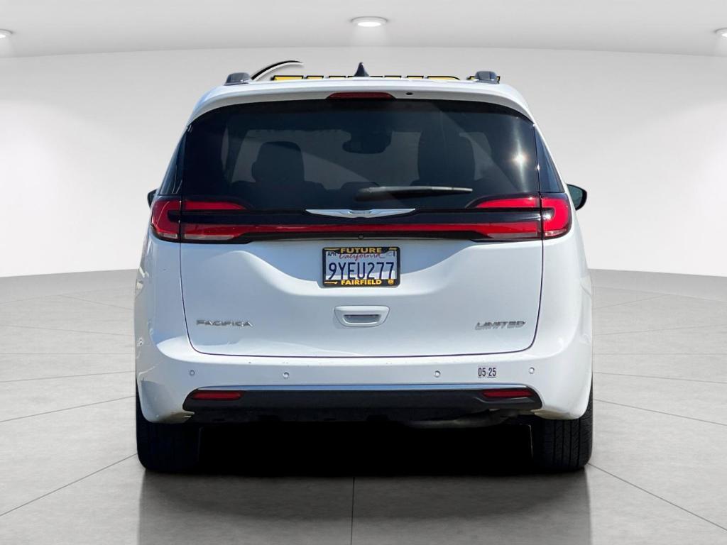Chrysler Pacifica 2023