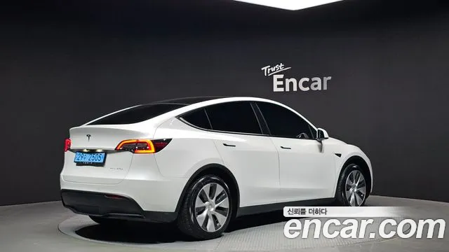 Tesla Model Y 2021