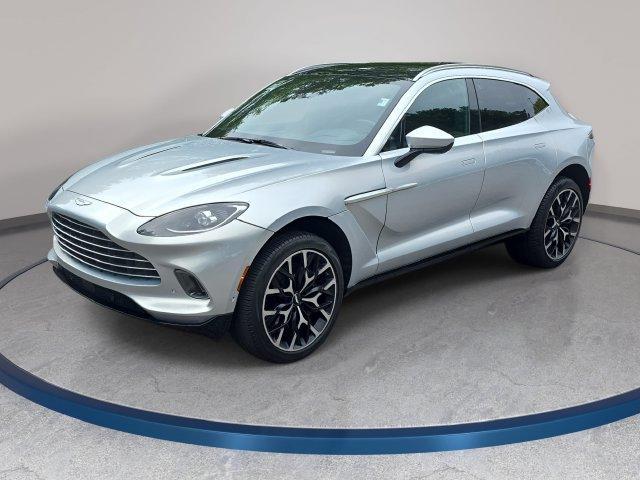 Aston Martin DBX 2021