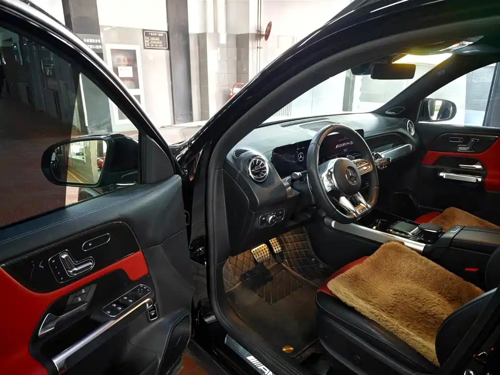 Mercedes-Benz GLB AMG 2023