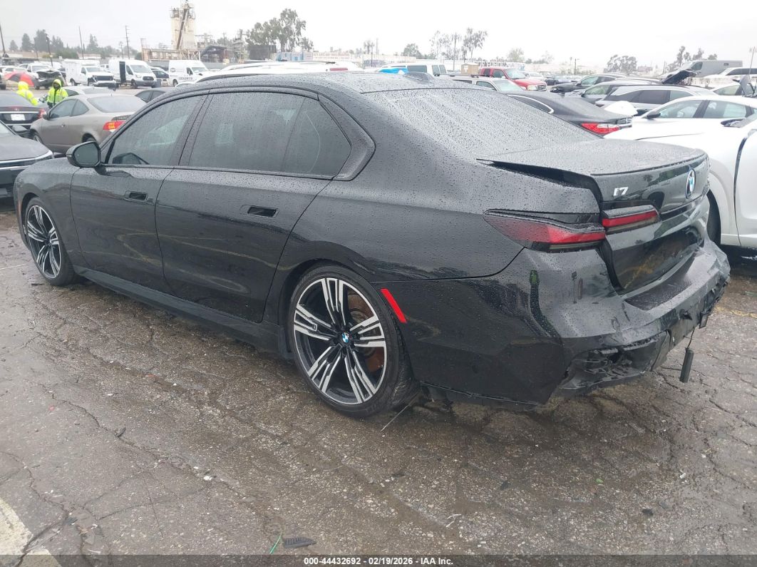 BMW i7 2023