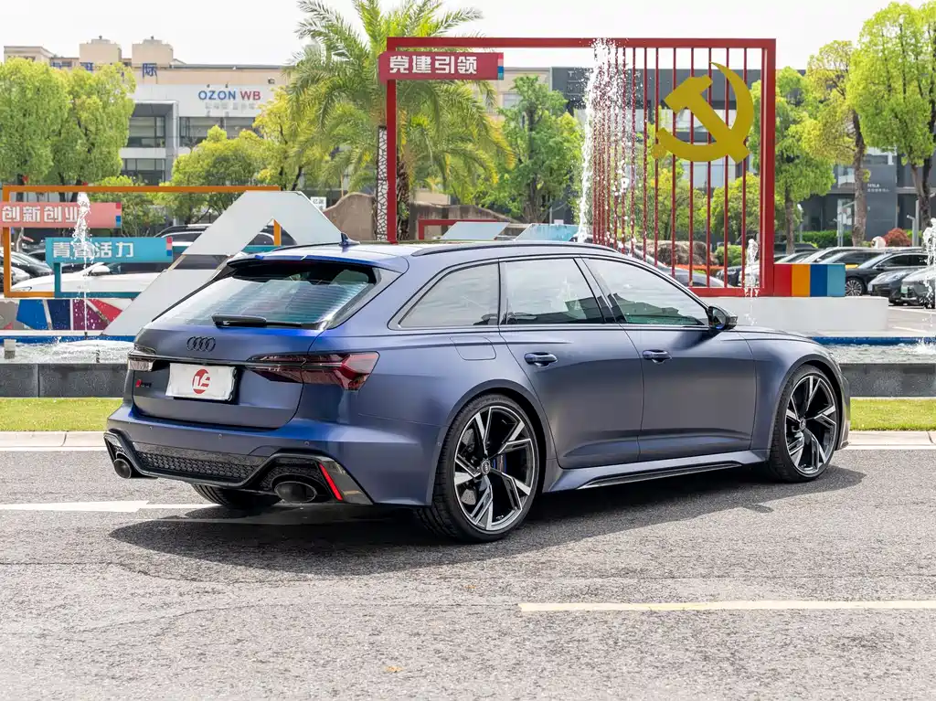 Audi RS 6 2023