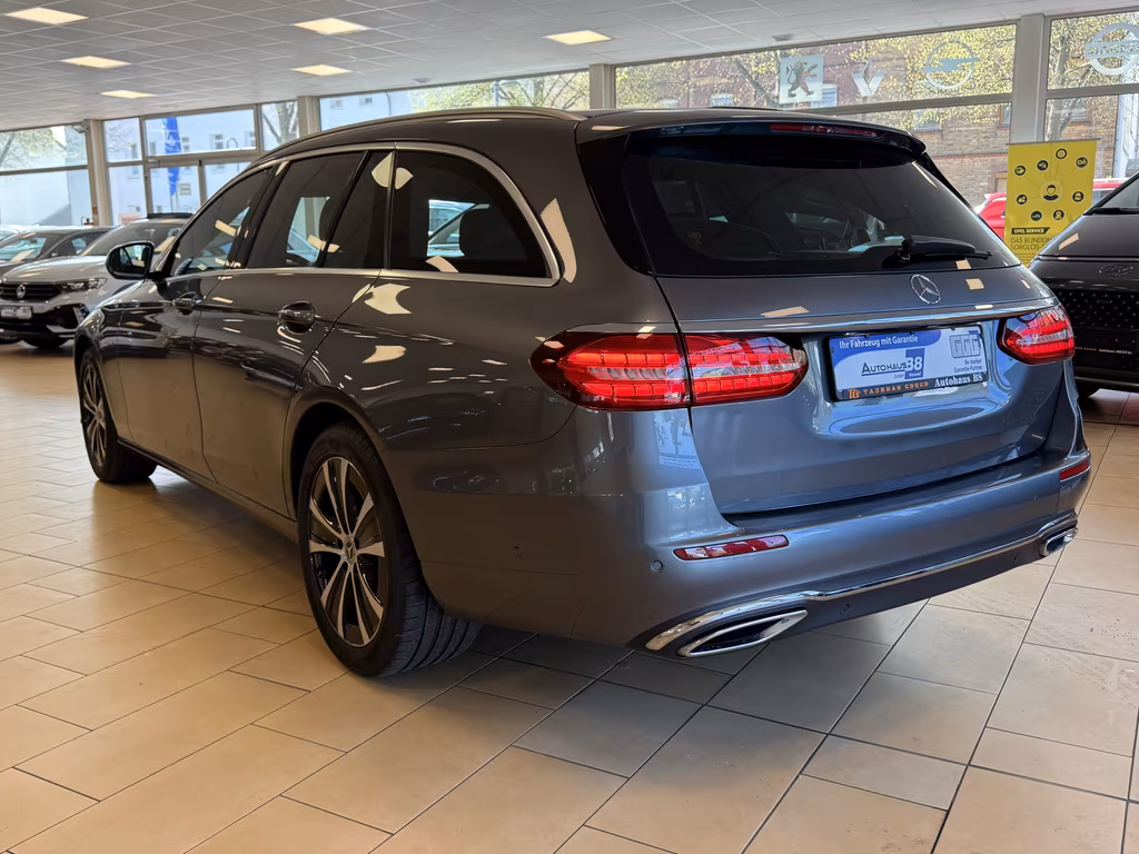 Mercedes-Benz E 300 2021