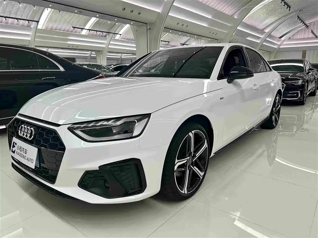 Audi A4 2025