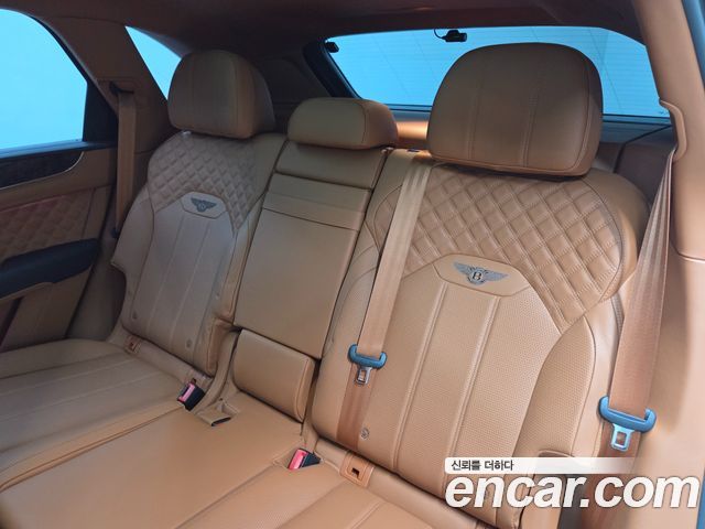 Bentley Bentayga 2021