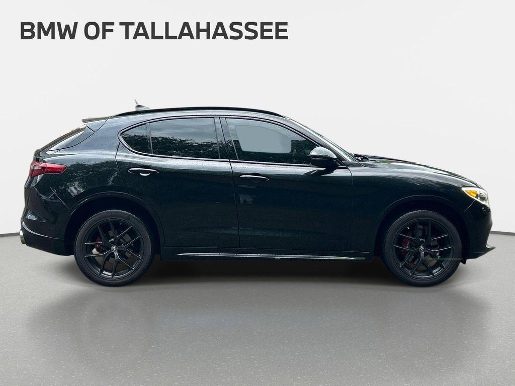 Alfa Romeo Stelvio 2021