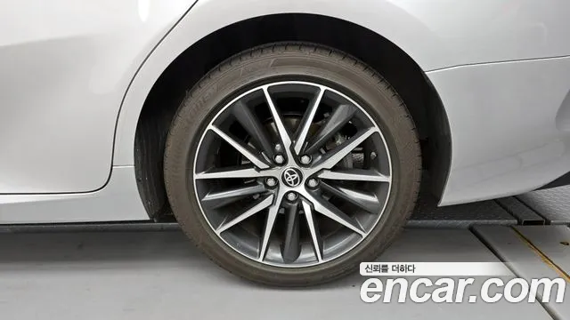 Toyota Camry 2023