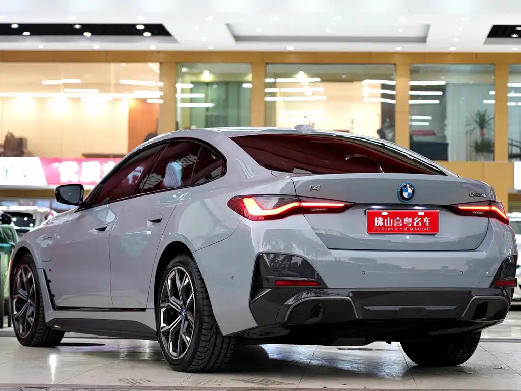 BMW i4 2022