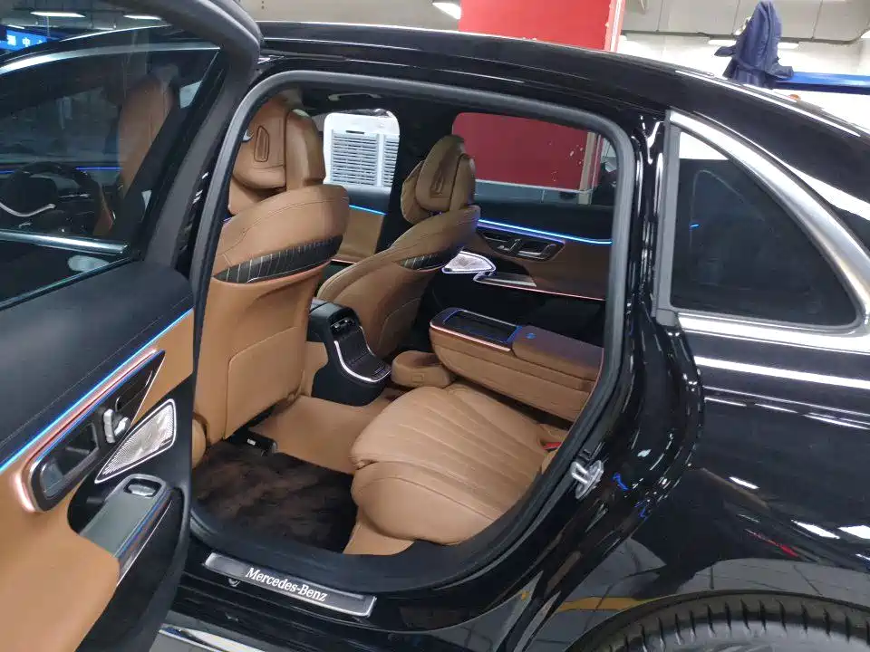 Mercedes-Benz E-Класс 2024