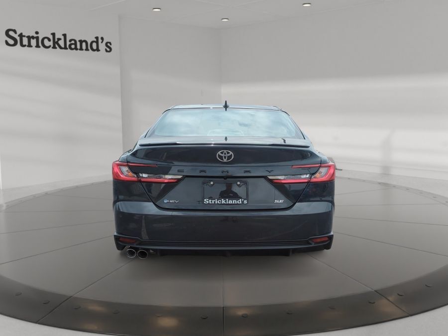 Toyota Camry 2025