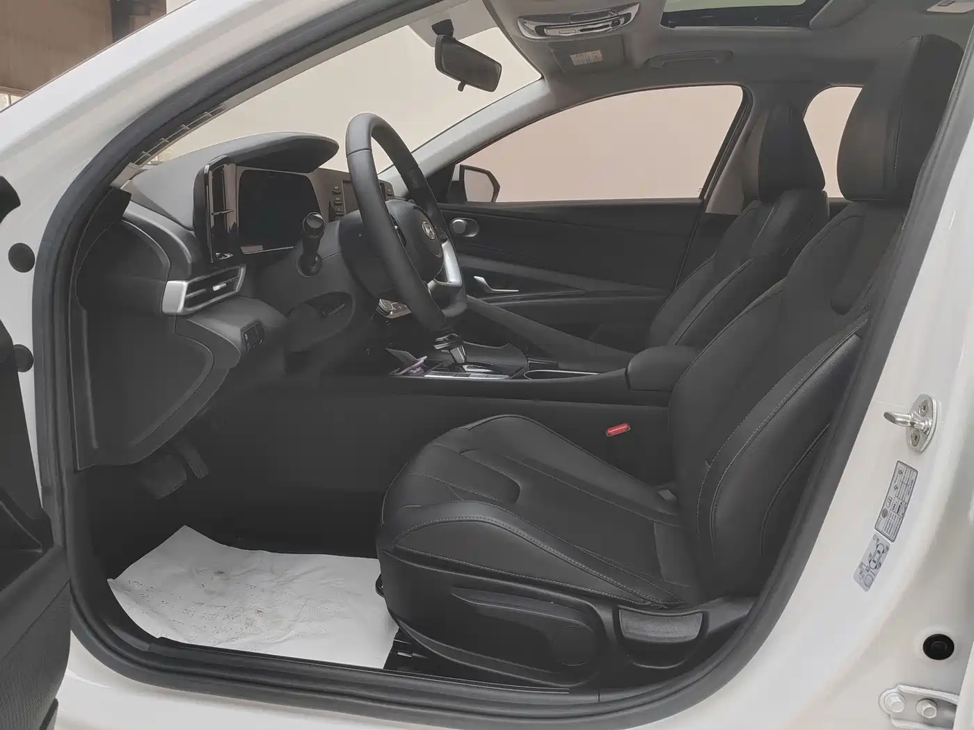 Hyundai Elantra 2022