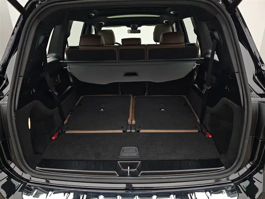 Mercedes-Benz GLB 2021
