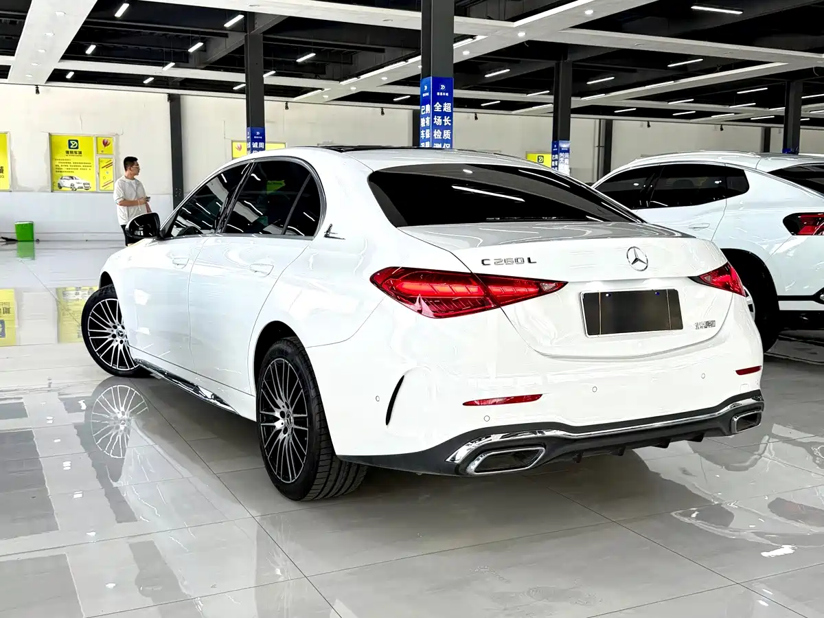 Mercedes-Benz C-Класс 2025