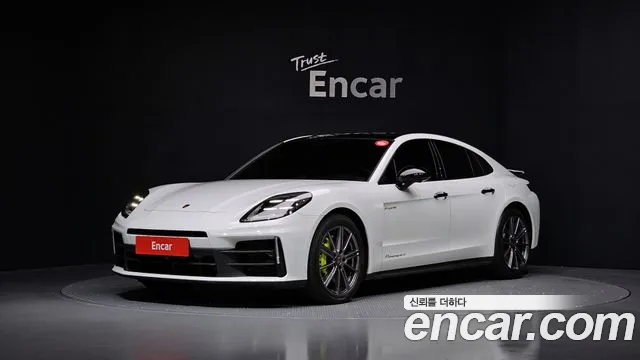 Porsche Panamera 2025