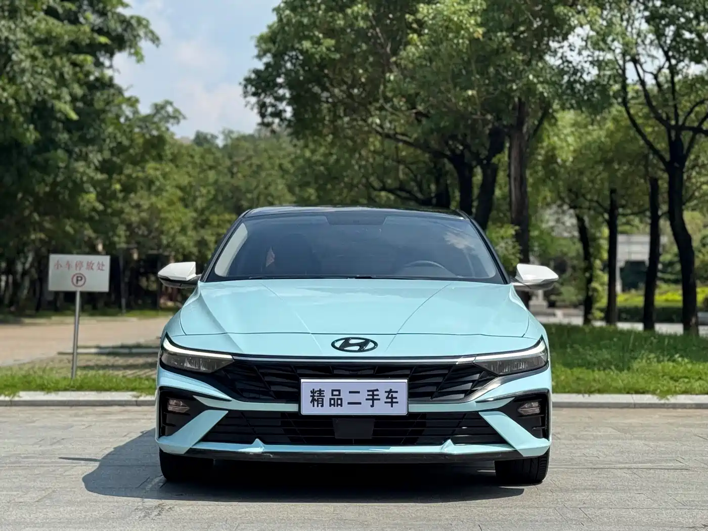 Hyundai Elantra 2024