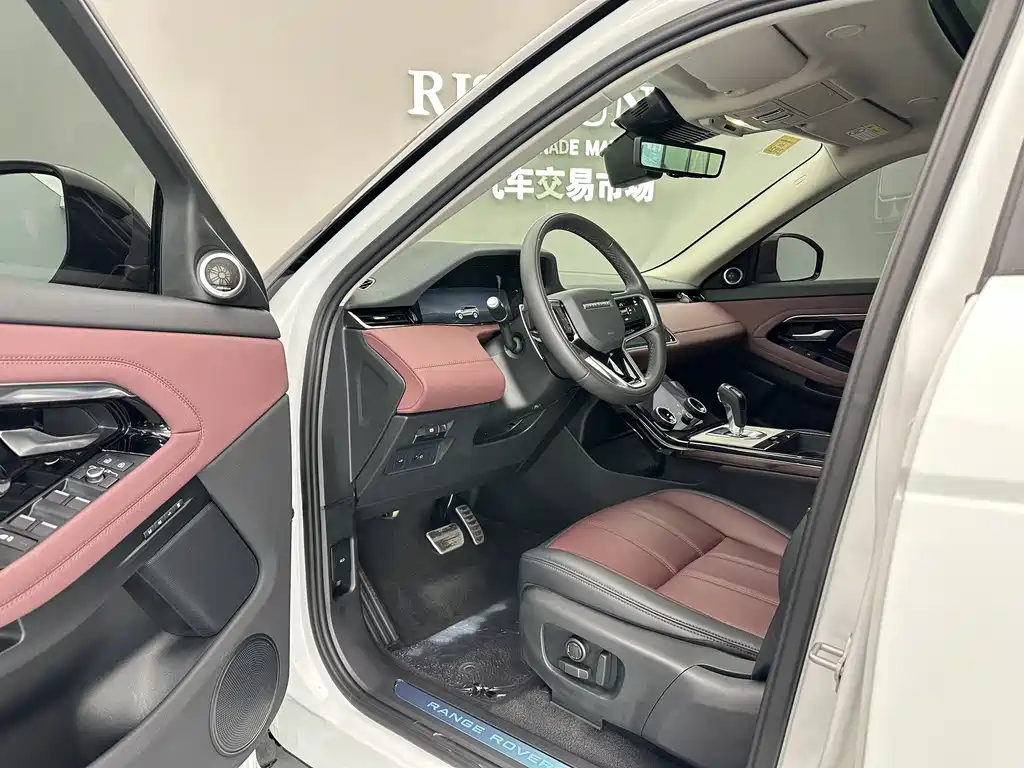 Land Rover Range Rover Evoque 2024