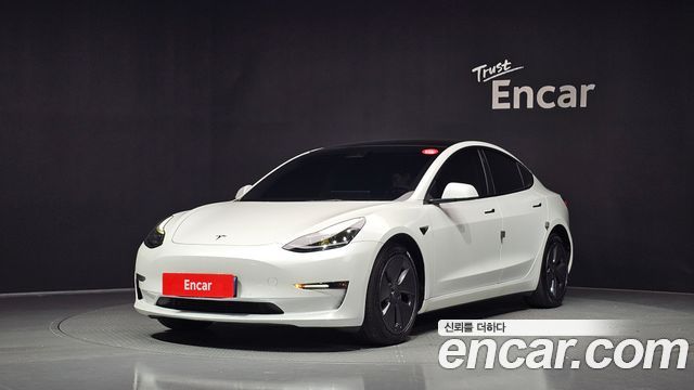 Tesla Model 3 2022