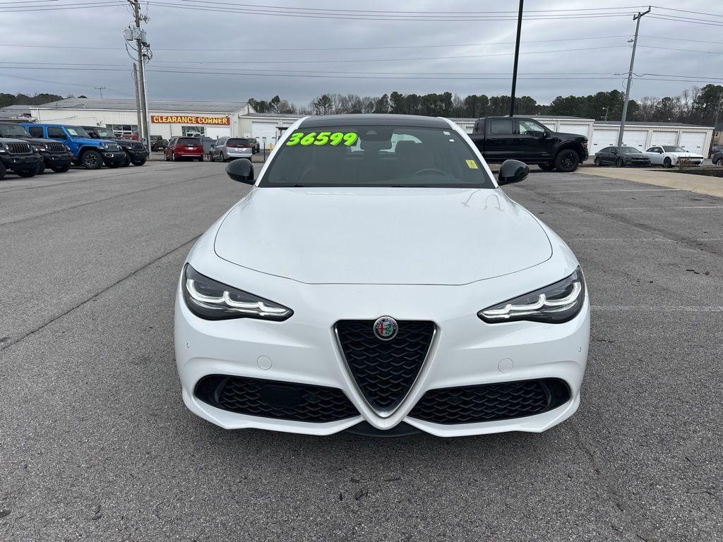 Alfa Romeo Giulia 2024