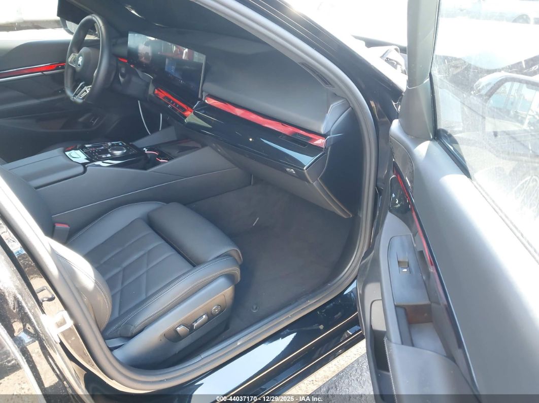 BMW i5 2025