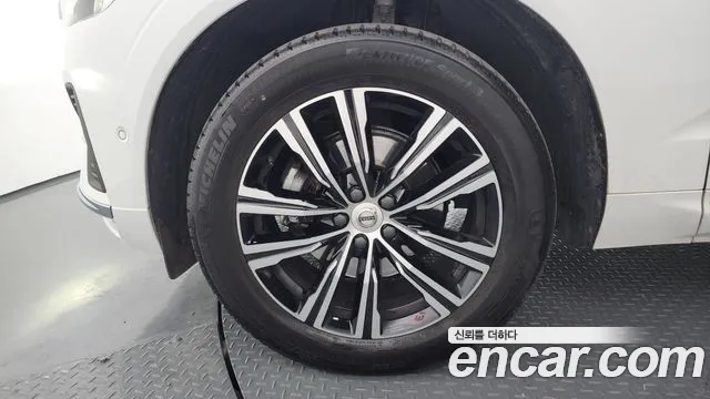 Volvo XC60 2021