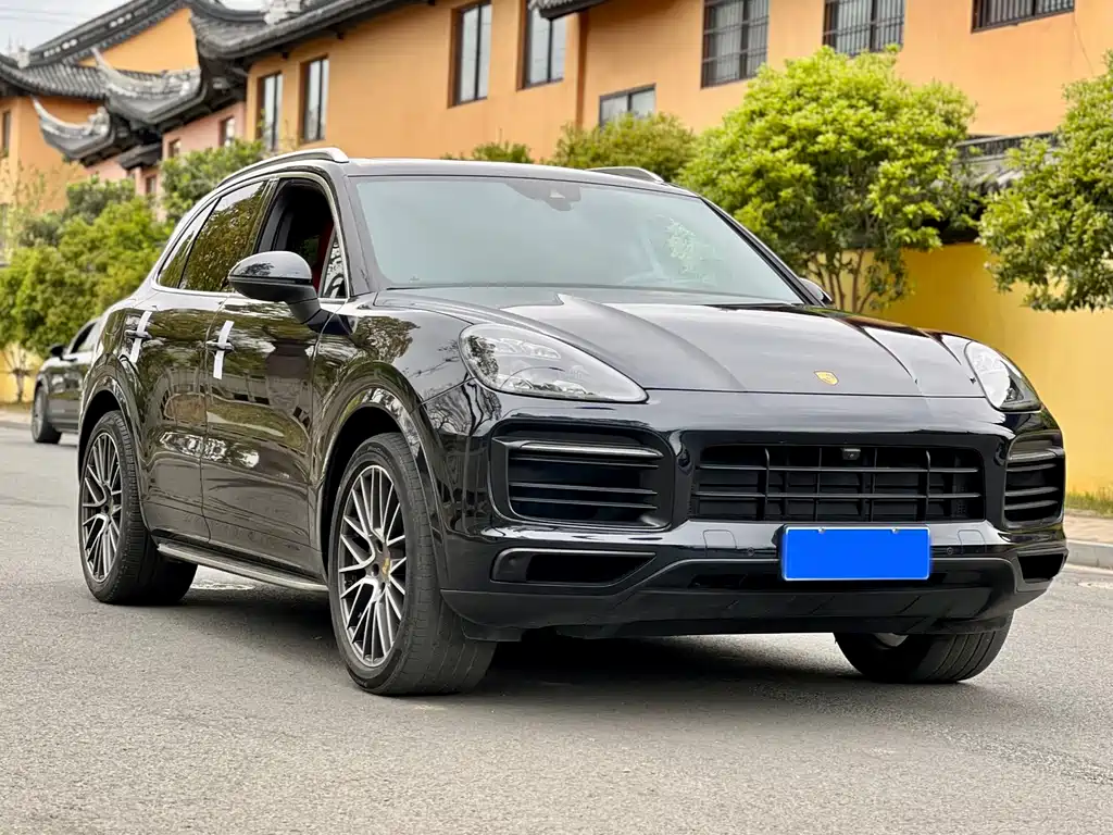 Porsche Cayenne 2022