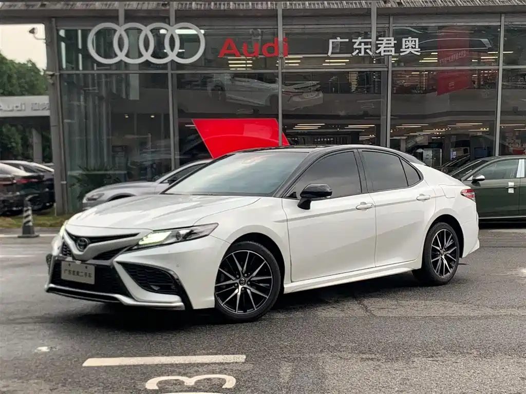 Toyota Camry 2022