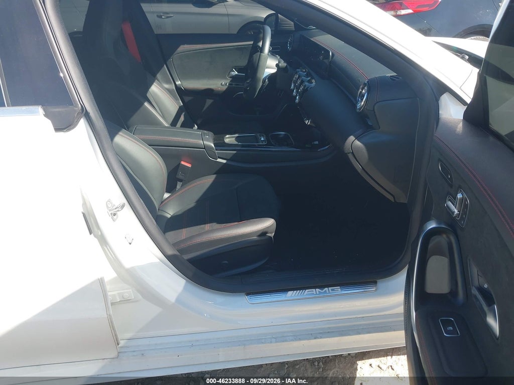 Mercedes-Benz CLA 2024