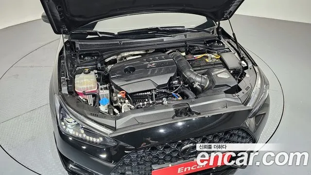 Hyundai Veloster 2021