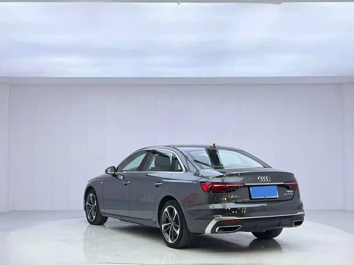 Audi A4 2022