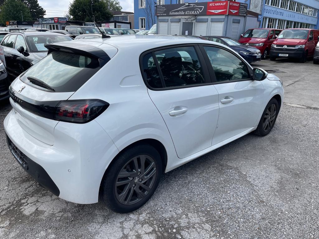 Peugeot 208 2021