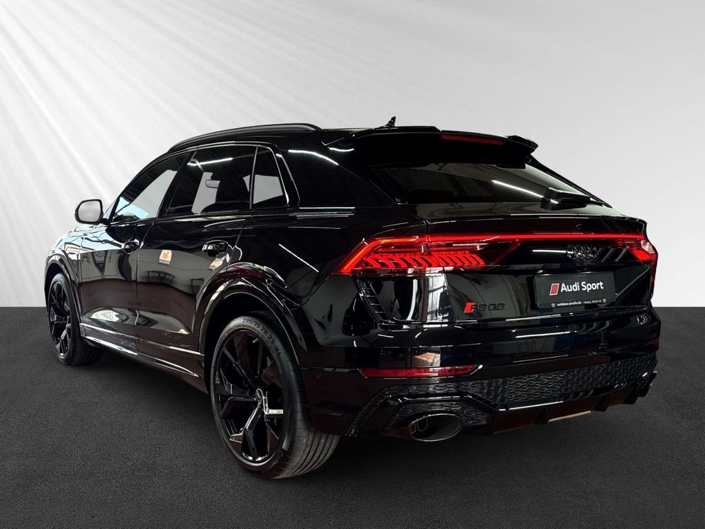 Audi RSQ8 2023