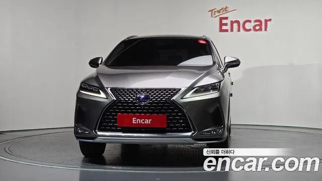 Lexus RX 2021