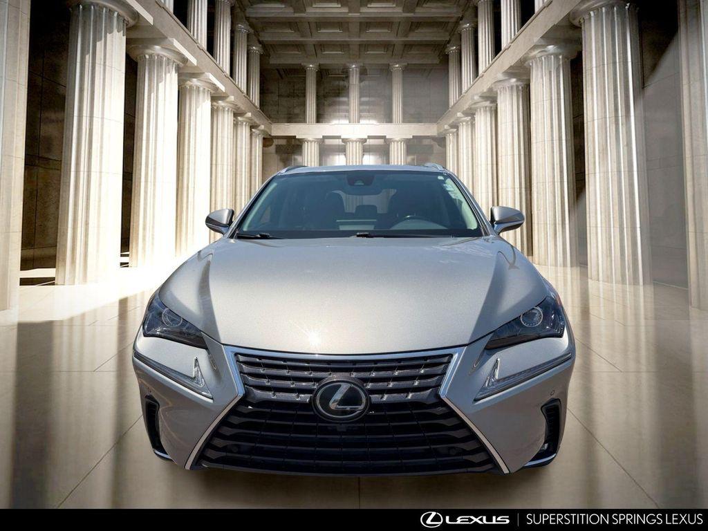 Lexus NX 300 2021