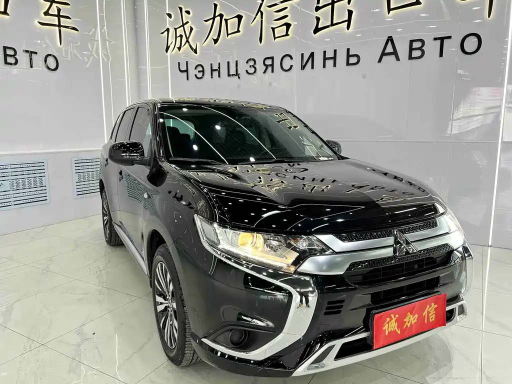 Mitsubishi Outlander 2022