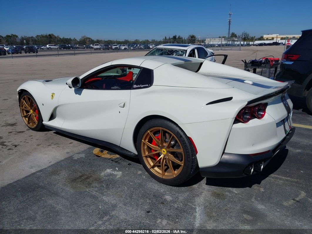 Ferrari 812 2022