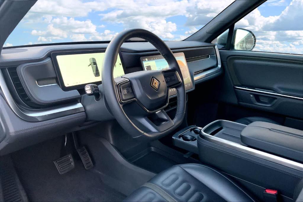 Rivian R1S 2025