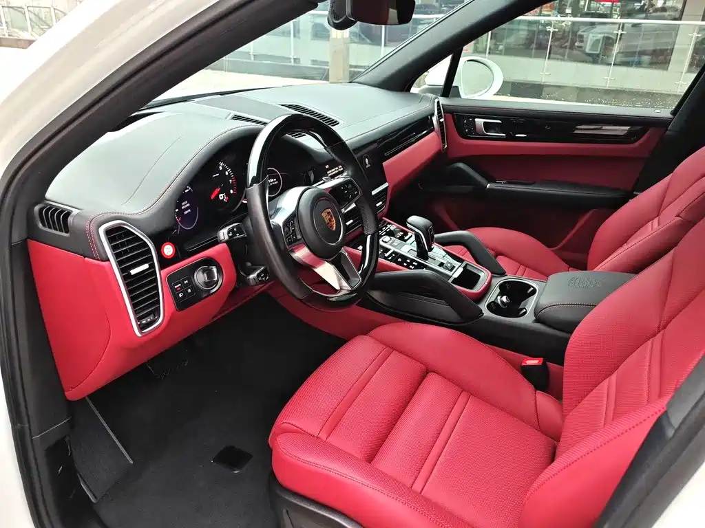Porsche Cayenne 2022