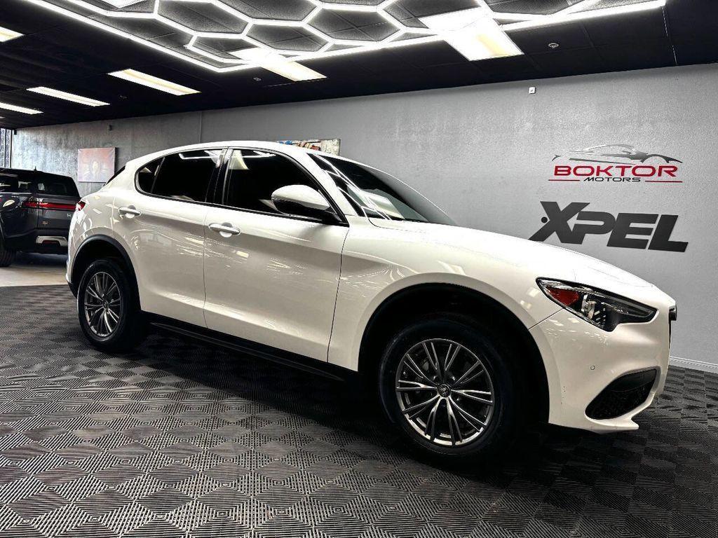 Alfa Romeo Stelvio 2023