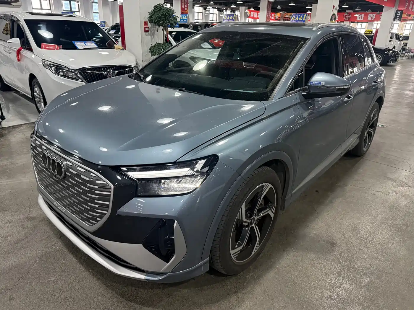 Audi Q4 e-tron 2024