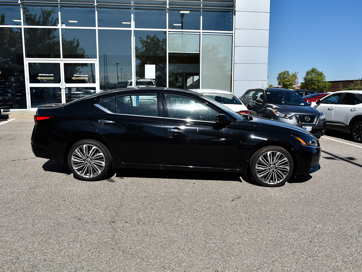 Nissan Altima 2024