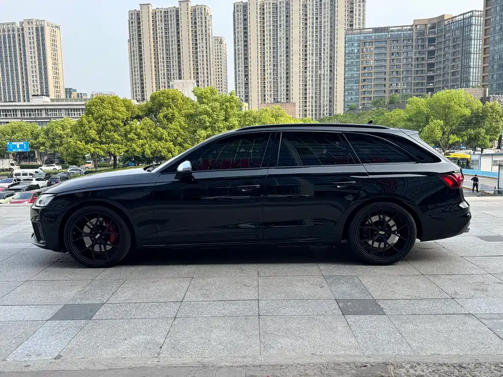 Audi S4 2024