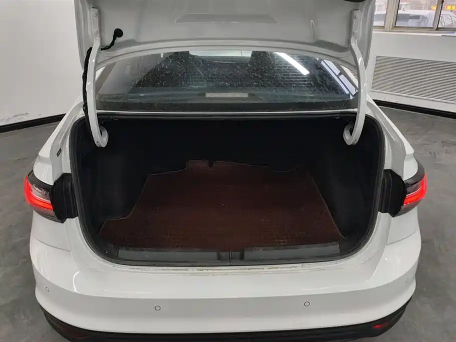 Volkswagen Lavida 2024