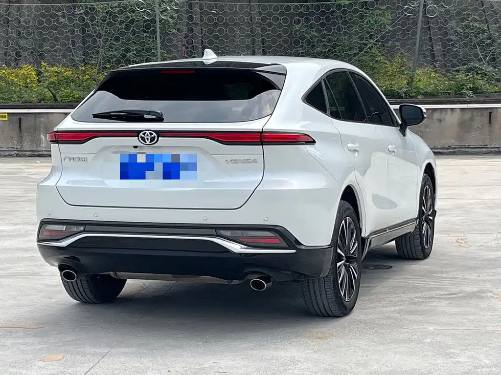 Toyota Venza 2023
