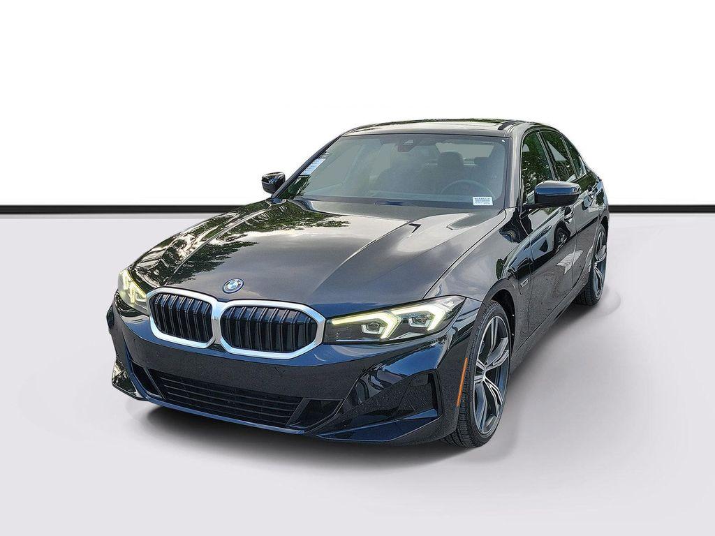 BMW 330 2023