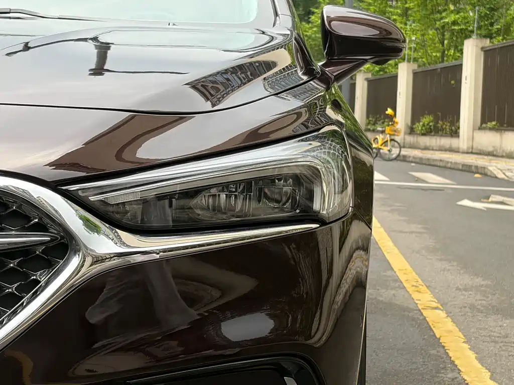 Buick LaCrosse 2021