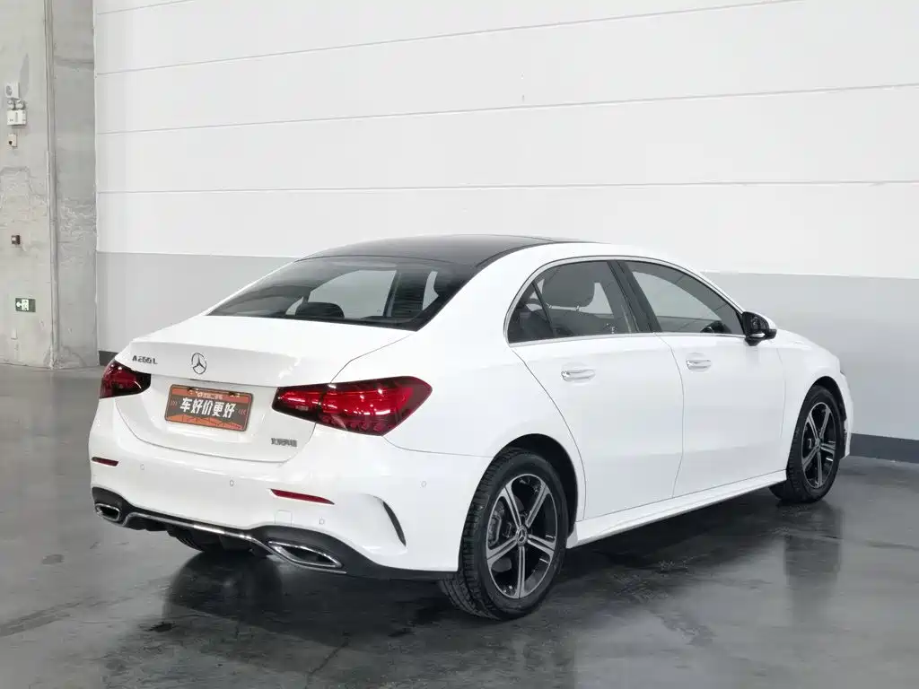 Mercedes-Benz A-Класс 2024